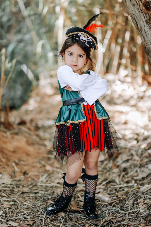 ⁦תחפושת פיראטית לילדות⁩ – תמונה ⁦4⁩