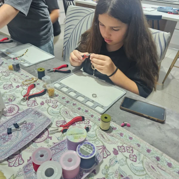 סדנת תכשיטים (4)